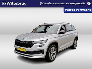 Skoda Kodiaq 1.5 TSI Sportline Business / AUTOMAAT/ PANO/ TREKHAAK/ MEMORY SEAT/ NAVI/ PARK. SENSOREN + CAMERA/ CLIMA/ STOELVERWARM./ LED/ ALCANTARA