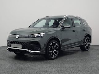 Volkswagen Tiguan 1.5 eHybrid R-Line NEW | PANO | 360° | HUD | ADAPTIVE | STOELMASSAGE | STOEL- EN STUURVERW. | TREKHAAK