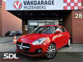 Suzuki Swift 1.2 Style Smart Hybrid // DODEHOEK // ADAPT. CRUISE // CAMERA+SENSOREN // STOELVERWARMING // APPLE CARPLAY / ANDROID AUTO