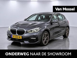 BMW 118i Executive Edition | Verwacht | Automaat | Sportline | Apple Carplay / Android Auto | Parkeer sensoren | Cruise control | Virtual cockpit | Navigatie | Climate control | Lichtmetalen Velgen |