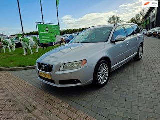 Volvo V70 2.4D Momentum / AUTOMAAT / APK t/m juli 2027