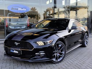 Ford Mustang Fastback 2.3 EcoBoost | Automaat | Interesse in een bezichtiging of proefrit, bel of app met 06-24282842 / 06-42130156