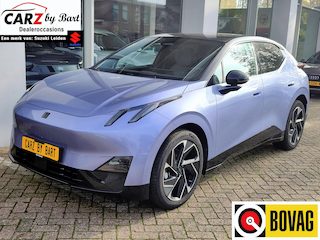 Lynk & Co 02 MORE 66 KWH Pano | 360 Camera | Harman Kardon | Stuurverwarming
