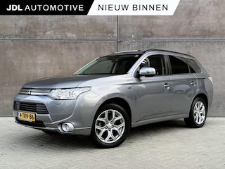 Mitsubishi Outlander 2.0 PHEV Instyle | Trekhaak | Dealer onderhouden | Leder | Camera | Panorama dak |