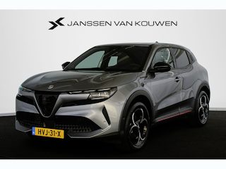 Alfa Romeo Junior 1.2 Turbo Hybrid Ibrida Speciale Pack Techno Stoelverwarming Camera