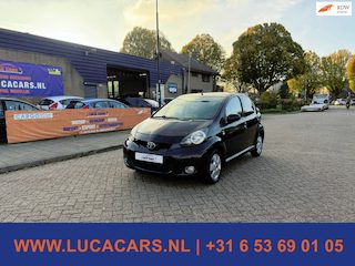 Toyota Aygo 1.0-12V Comfort Navigator NIEUWE KOPPELING AIRCO NAVI 2X SLEUTEL + BOEKJES!