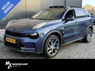 Lynk & Co 01 1.5 20"/Panoramadak/Memory + stoelverwarming/Elektrische klep/Dodehoek/Adaptieve cruise/360 camera/Infinity audio