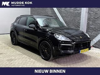 Porsche Cayenne 3.0 E-Hybrid | Sport Chrono | Luchtvering | Panoramadak | Head-Up | Stoelventilatie V+A | 21 Inch | ACC