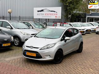 Ford Fiesta 1.25 Trend/Airco/Elek Raam /1E Eigenaar/Nap/Nieuw Apk/3 sleutels aanwezig/6 Maanden Garantie