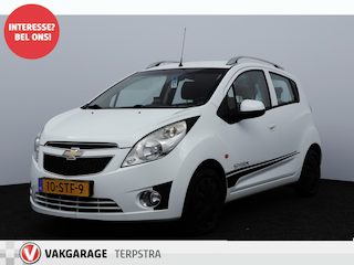 Chevrolet Spark 1.0 16V LS Bi-Fuel/ APK 11-2027!/ Airco/ C.V. Afstand/ Elek. pakket/ Isofix/ Bluetooth/ Media-Scherm/ Armsteun/ Multi. Stuur/ Mistl./ Dakrails.