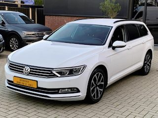 Volkswagen Passat Variant 2.0 TDI Highline NIEUWSTAAT NAVI LEER CRUISE CLIMA CAMERA KEYLESS APPLE CARPLAY