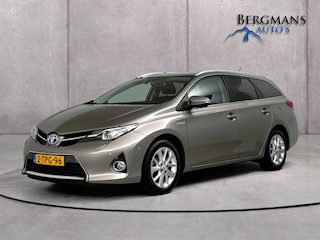 Toyota Auris Touring Sports - 1.8 Hybrid Lease+ // STOELVERWARMING // LEDER // CAMERA // PANO //