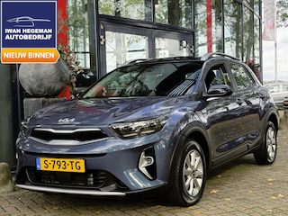 Kia Stonic 1.0 T-GDi MHEV DynamicLine | Parkeercamera | Navigatie via Apple Carplay | Cruise Control | Licht metalen velgen