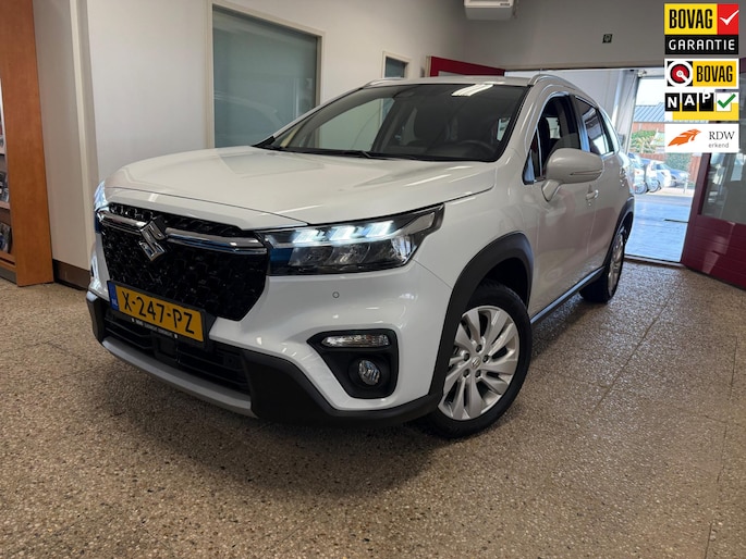 Suzuki S-Cross 1.4 Boosterjet Select Smart Hybrid | Carplay | All Season