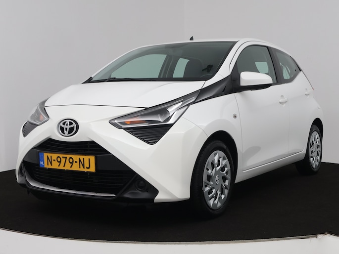 Toyota Aygo 1.0 VVT-i x-play