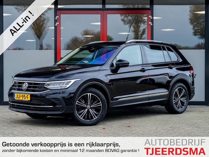Volkswagen Tiguan 1.5 TSI UNITED | Verwarmd Voorruit | Camera | Stuur Verwarmd | Stoelverwarming | Adaptieve Cruise Control | Climate Control | Apple Carplay | Android Auto | Parelmoer Lak | All Season | Navigatie |
