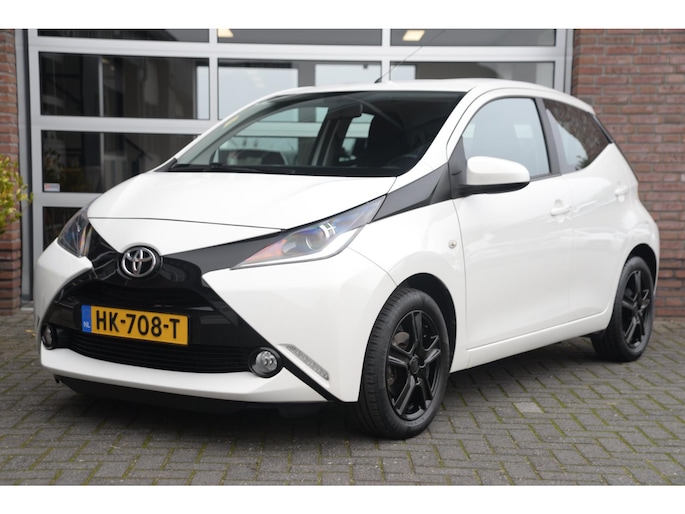 Toyota Aygo 1.0 VVT-i x-play | Camera | Orig. NL | Lichtmetaal |