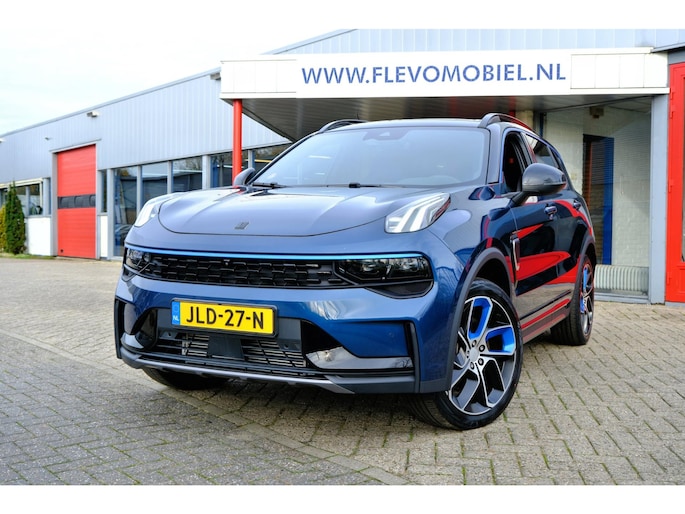 Lynk & Co 01 Hybrid 1.5 Aut. Zwarte hemel|Trekhaak|360 Camera |Pano|Navi|Adapt.Cruise| Apple CarPlay