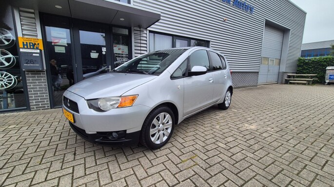 Mitsubishi Colt 1.3i Edition Two AIRCO CENTR VERGRENDELING AFST 50.000 KM NAP