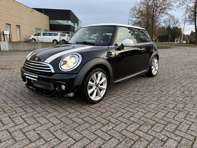 MINI Cooper Mini 1.6 Westminster Rijdbare voorschade ![ panodak,fm navi,ecc,lmv,xenon ]