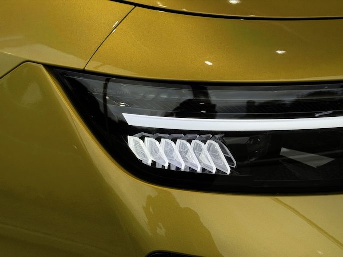 Nieuwe Opel Astra Elektro/Benzine Automatisch in Cuijk kopen voor € 33. ...