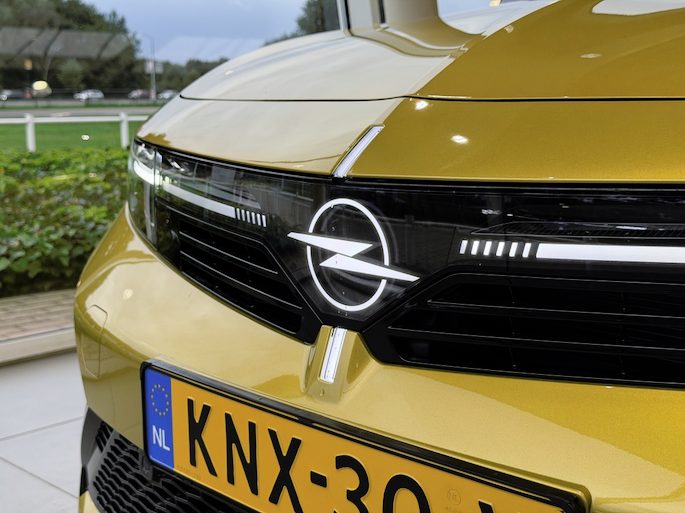 Nieuwe Opel Astra Elektro/Benzine Automatisch in Cuijk kopen voor € 33. ...