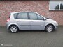 Renault Scenic 2.0-16V Dynamique Luxe