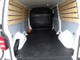 Volkswagen Transporter 2.0 TDI L2H1 Airco Cruise control Telefoonvoorbereiding Usb aansluiting Parkeerhulp achter 1e eigenaar Dealeronderhouden Euro 6 Verlengd Verlengde wielbasis