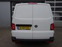 Volkswagen Transporter 2.0 TDI L2H1 Airco Cruise control Telefoonvoorbereiding Usb aansluiting Parkeerhulp achter 1e eigenaar Dealeronderhouden Euro 6 Verlengd Verlengde wielbasis