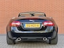 Jaguar XK 5.0 V8 Convertible Portfolio | 385 PK! | Leder | Navigatie | 20" Lichtmetaal | LED | Stuurwiel verwarming | Bluetooth | Camera | Stoelverwarming | Elektrische Memory Stoelen |
