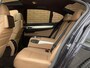 BMW 7-Serie 740d High Executive M-pakket | Head-Up Display | Softclose | Adaptieve cruise control | 19" Lichtmetaal  | Camera | Leder | Navigatie | Elektrisch Stuurwiel | Stuurwielverwarming