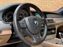 BMW 7-Serie 740d High Executive M-pakket | Head-Up Display | Softclose | Adaptieve cruise control | 19" Lichtmetaal  | Camera | Leder | Navigatie | Elektrisch Stuurwiel | Stuurwielverwarming