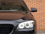 BMW 7-Serie 740d High Executive M-pakket | Head-Up Display | Softclose | Adaptieve cruise control | 19" Lichtmetaal  | Camera | Leder | Navigatie | Elektrisch Stuurwiel | Stuurwielverwarming