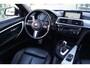 BMW 3-Serie Touring 318i M Sport Corporate Lease Autom Leder Panodak Navi Clima 2x PDC LMV NL Auto.