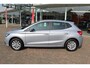 SEAT Ibiza 1.0-96pk TSI Style. NIEUWSTE MODEL. Volautm. airco, camera, elektr ramen v+a, LED verlichting, stoelverwarming, metallic lak, Isofix, LM wielen, Apple Carplay / Android auto etc. In nieuwstaat !