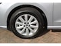 SEAT Ibiza 1.0-96pk TSI Style. NIEUWSTE MODEL. Volautm. airco, camera, elektr ramen v+a, LED verlichting, stoelverwarming, metallic lak, Isofix, LM wielen, Apple Carplay / Android auto etc. In nieuwstaat !