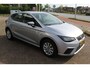 SEAT Ibiza 1.0-96pk TSI Style. NIEUWSTE MODEL. Volautm. airco, camera, elektr ramen v+a, LED verlichting, stoelverwarming, metallic lak, Isofix, LM wielen, Apple Carplay / Android auto etc. In nieuwstaat !