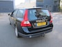 Volvo V70 2.4D Kinetic NAVI CLIMA CRUISE TREKHAAK EX BPM EXPORT!!
