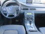 Volvo V70 2.4D Kinetic NAVI CLIMA CRUISE TREKHAAK EX BPM EXPORT!!