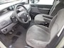 Peugeot 807 2.2 ST Premium 5 Pers. ( APK KEURING BIJ AFLEVERING! )