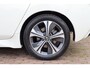 Nissan Leaf | Tekna 40 kWh | 360 Camera | Parelmoer | Lederen Bekleding | Apple Carplay | Zwart Dak