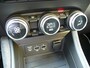 Renault Zoe R135 Intens 52KW INCL.KOOPACCU! / DC SNELLADEN!/9.3" GROOT SCHERM/ INCL. 230V THUISLADER/ INCL. WINTERBANDENSET/ ARMSTEUN/ ETC.. RIJKLAAR!