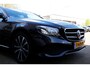 Mercedes-Benz E-klasse Estate 300 de Premium Plus Plug in Hybride 9-G Aut.*BTW*Perfect Onderh.*Elek. Trekhaak/Half Leder/Stoelverw./Head-Up/ACC/Xenon/LED/Keyless Entry+Go/Elek. Klep/Dodehoek/Rijstrook/Apple Carplay-Android/Camera/Parkeersens.V+A*