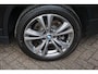 BMW X1 sDrive20i High Executive l Sfeer l HUD l Groot Navigatie l Cruise Adaptief l Camera l Stoelverwarming l LED