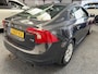 Volvo S60 1.6 T3 KINETIC CRUISE CONTROL CLIMATE CONTROL BLUETOOTH TELEFOON MEDIA VOORBEREIDING PDC  AFN. TREKHAAK ZEER MOOI !! LEEN AUTO