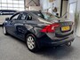 Volvo S60 1.6 T3 KINETIC CRUISE CONTROL CLIMATE CONTROL BLUETOOTH TELEFOON MEDIA VOORBEREIDING PDC  AFN. TREKHAAK ZEER MOOI !! LEEN AUTO
