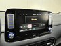 Hyundai Kona Electric EV Premium 64 kWh | BTW-Auto | Lederen Bekleding | Warmtepomp | HUD | Stoel/Stuurverwarming/- & verkoeling | Stuurverwarming | Achteruitrij camera | Apple Carplay/Android Auto | Dodehoek detectie | Keyless | Navigatie |
