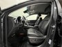 Hyundai Kona Electric EV Premium 64 kWh | BTW-Auto | Lederen Bekleding | Warmtepomp | HUD | Stoel/Stuurverwarming/- & verkoeling | Stuurverwarming | Achteruitrij camera | Apple Carplay/Android Auto | Dodehoek detectie | Keyless | Navigatie |