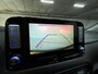 Hyundai Kona Electric EV Premium 64 kWh | BTW-Auto | Lederen Bekleding | Warmtepomp | HUD | Stoel/Stuurverwarming/- & verkoeling | Stuurverwarming | Achteruitrij camera | Apple Carplay/Android Auto | Dodehoek detectie | Keyless | Navigatie |