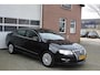 Volkswagen Passat 1.8 TFSI Comfortline Nederlandse auto, Navigatie, Clima, Zwart Metallic.